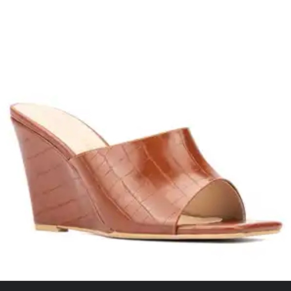 Fashion to Figure Tan Croc-Embossed Mules